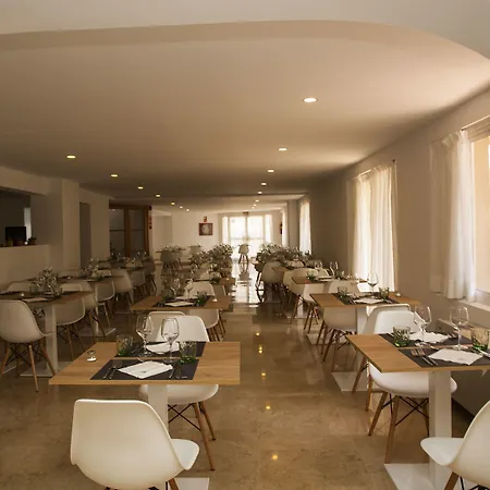 Hotel Tora